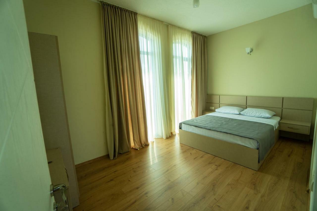 Twins Hotel Anaklia Buitenkant foto